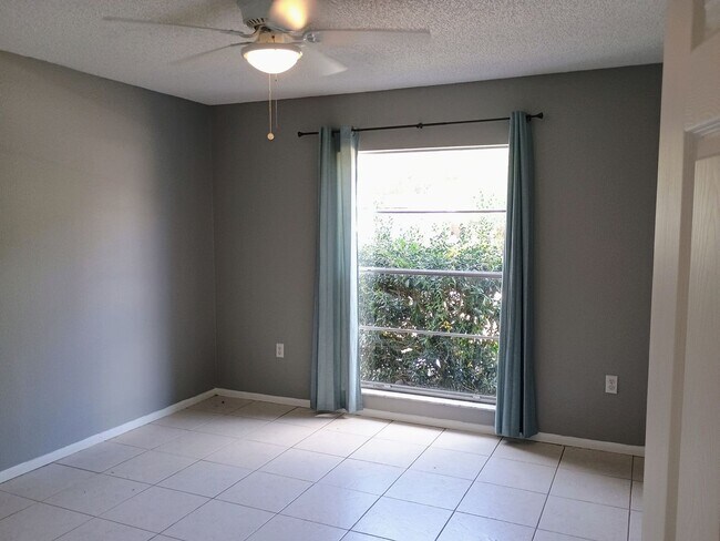 Building Photo - Charming two bedroom two bath one car garage