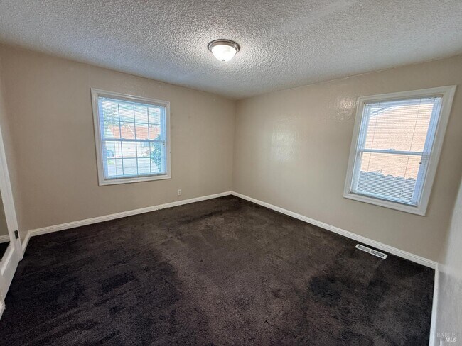 Building Photo - 212 Hermosa Ave