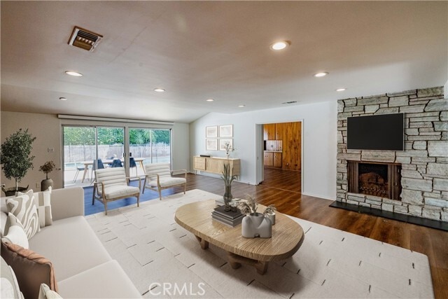 Building Photo - 784 Lockearn St