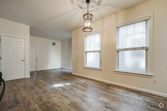 Building Photo - 394 Woodlawn Ave