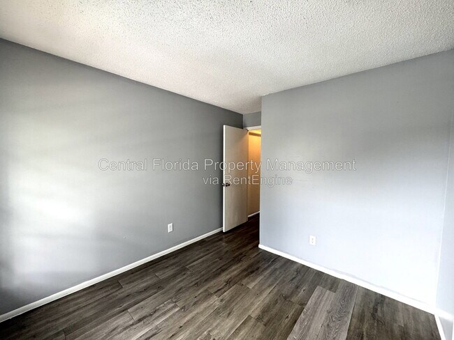 Building Photo - 4830 S Semoran Blvd