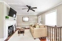 Building Photo - 2203 Maywood St