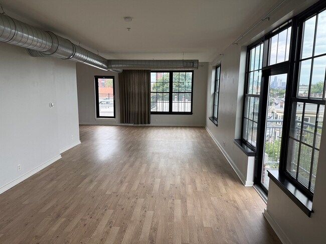 Building Photo - 944 Dorchester Ave