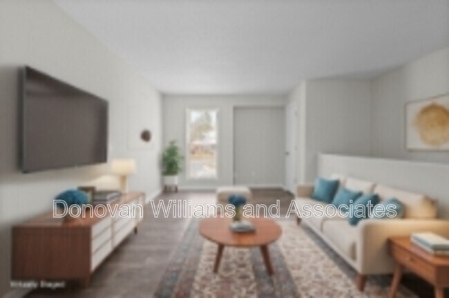 Building Photo - 4620 Central Ave