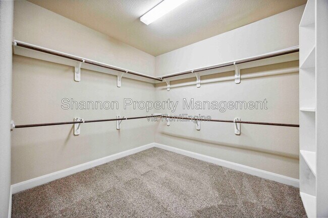 Building Photo - 13318 Cameron Reach Dr