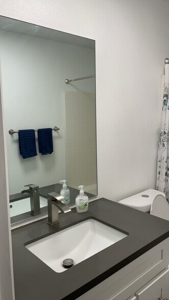 Bathroom - 73641 Sunnyslope Dr