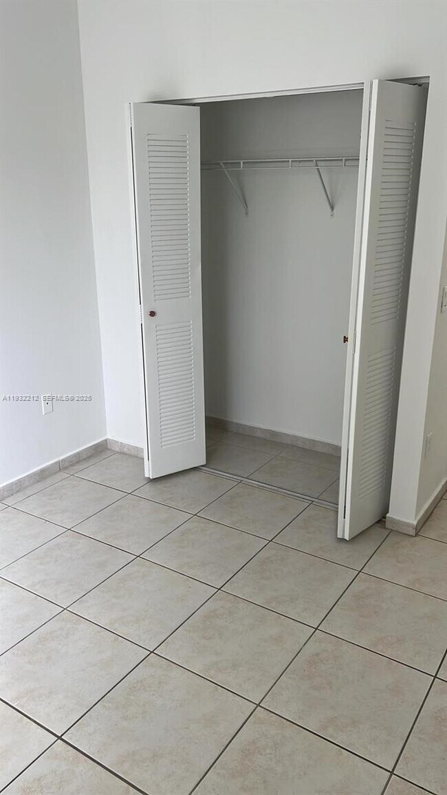 Building Photo - 7240 NW 114th Ave