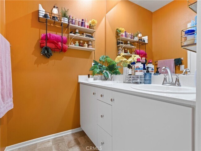 Building Photo - 5628 Kate Way