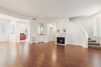 Building Photo - 408 W Queen St