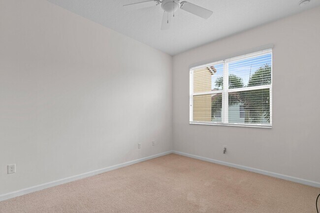 Building Photo - 1439 NW 49th Ln