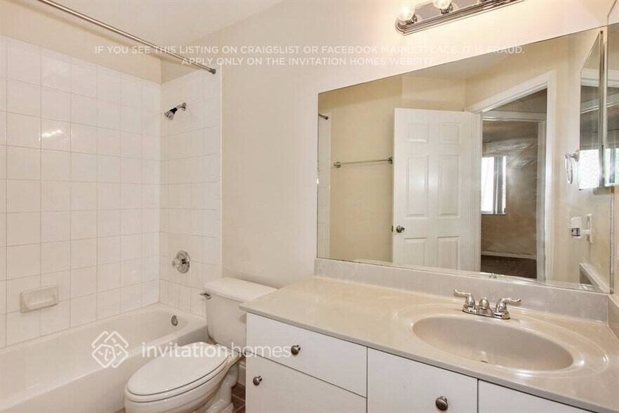 Building Photo - 9546 SW 156th Pl