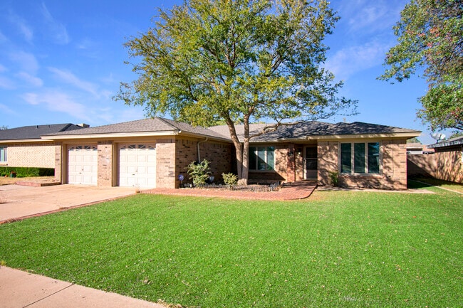 Primary Photo - 5416 95th St