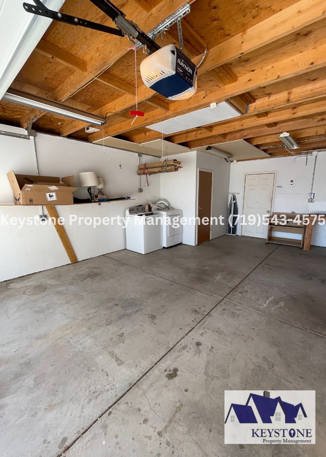 Building Photo - Pueblo West Beauty! Modular Home 3 Bedroom...
