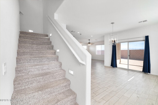 Building Photo - 7801 S Walnutview Dr