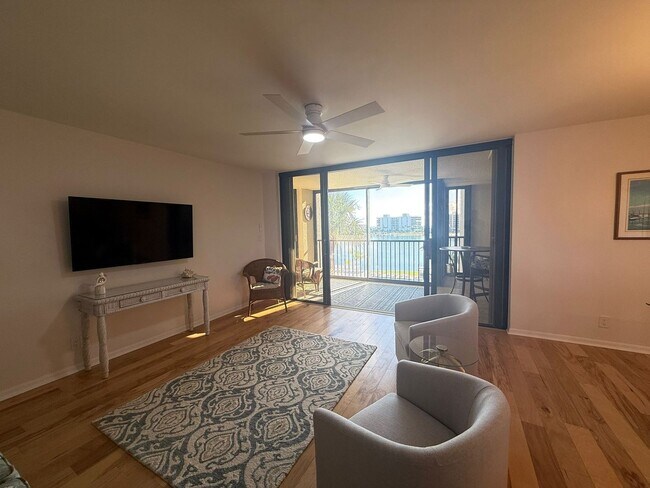 Building Photo - Luxury, furnished seasonal rental, Tequest...