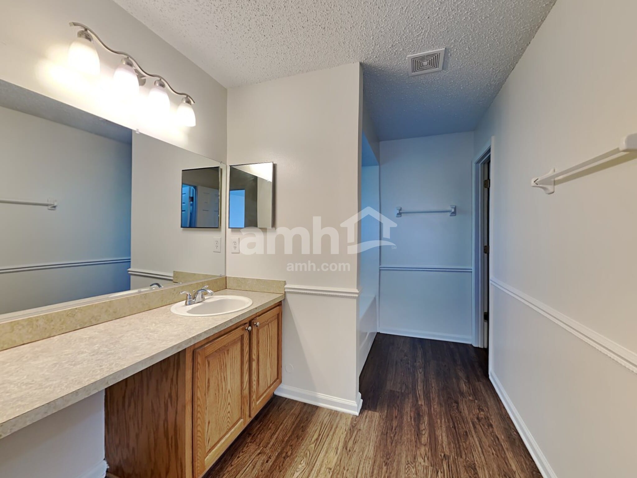 Building Photo - 3646 Arava Dr