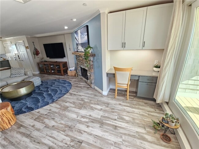 Building Photo - 31 Coddington St