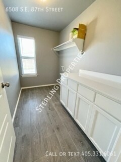 Building Photo - 6508 SE 87th St