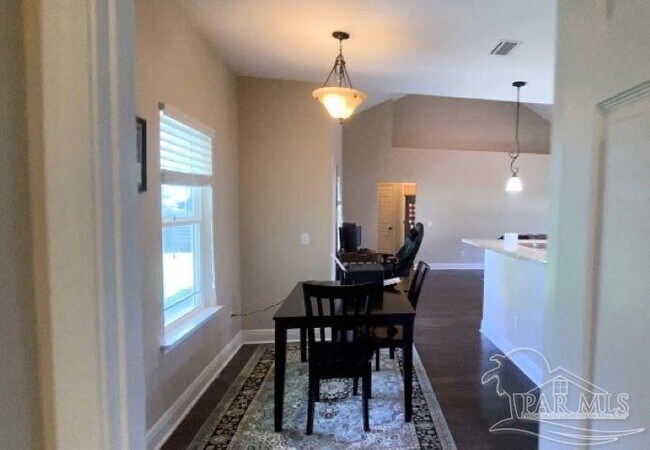 Building Photo - 1671 Eagle Terrace