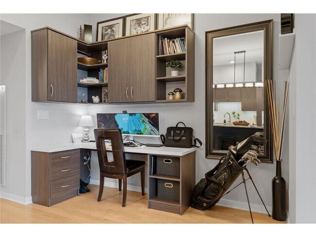 Building Photo - 740 Portland Ave