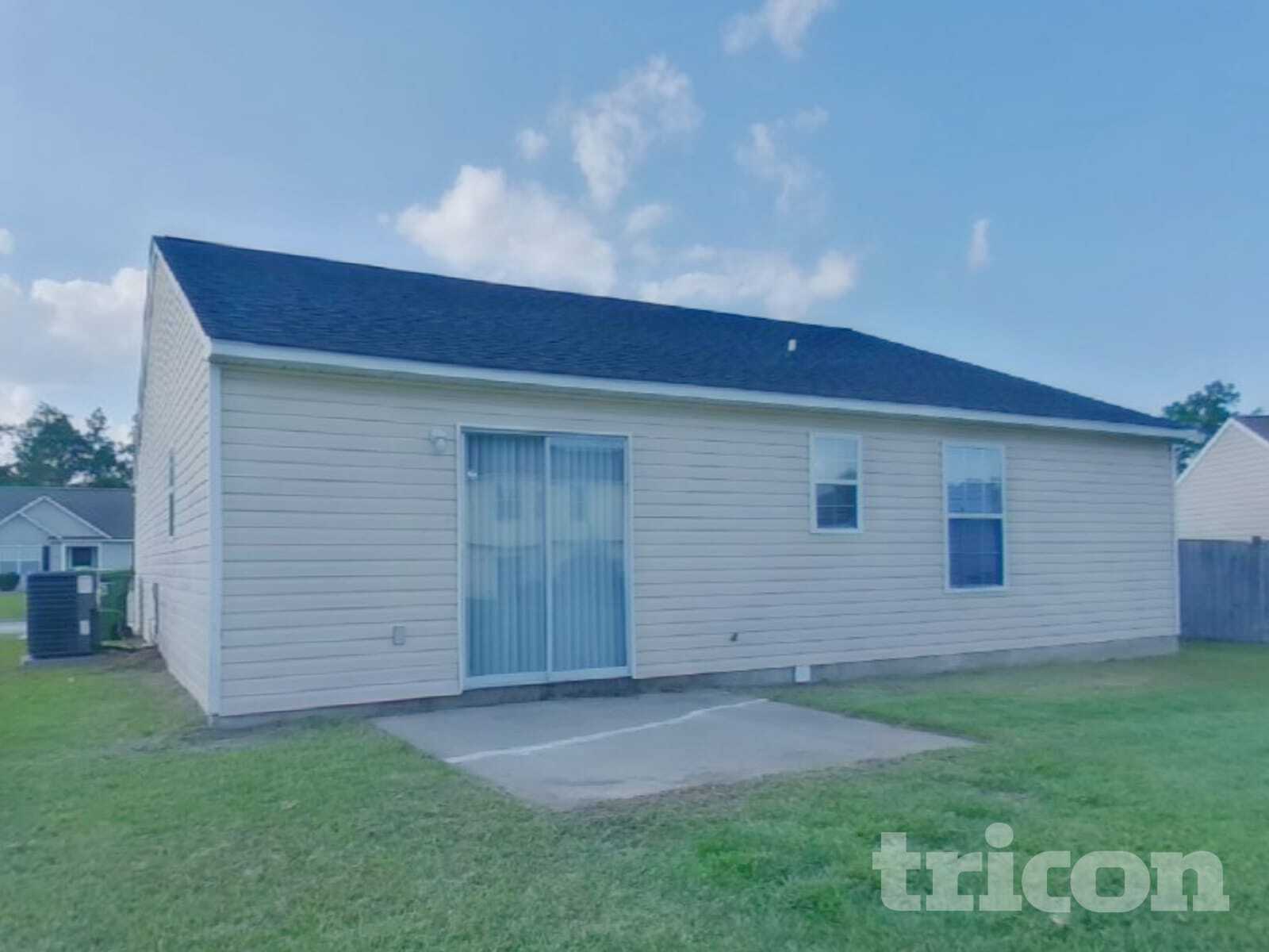 Building Photo - 208 Denby Cir