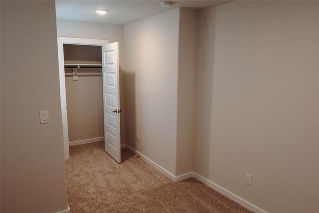 Building Photo - 8606 Blueberry Ash St