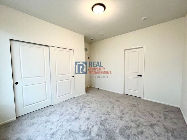 Building Photo - 20765 E 57th Dr