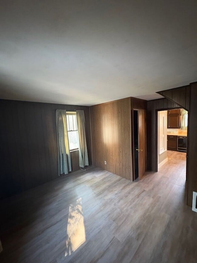 Building Photo - 3110 N Sherwood Ave