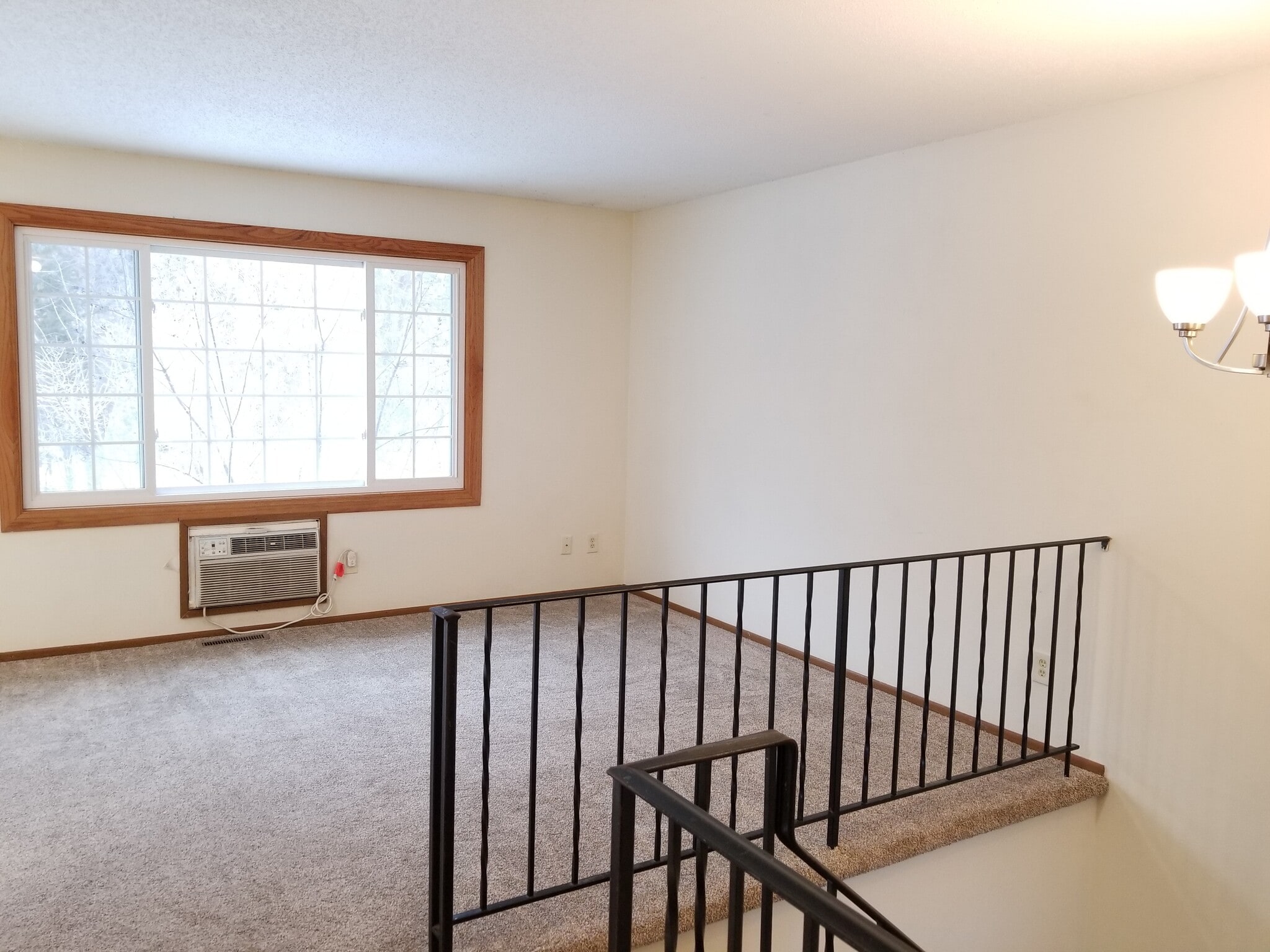 Building Photo - 220 Leighton Dr