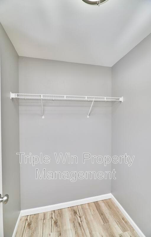 Building Photo - 4927 Triple Tree Ct