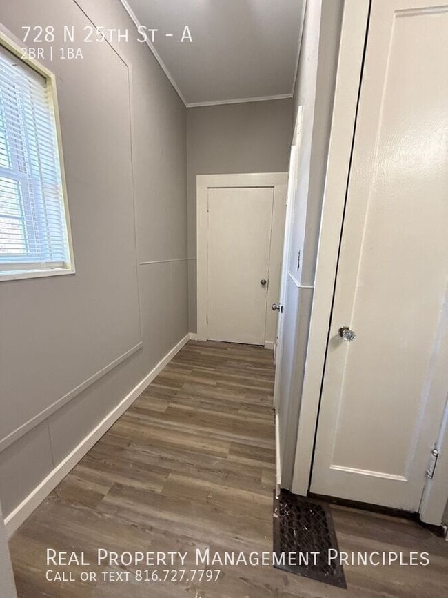 Building Photo - 728 N 25th St