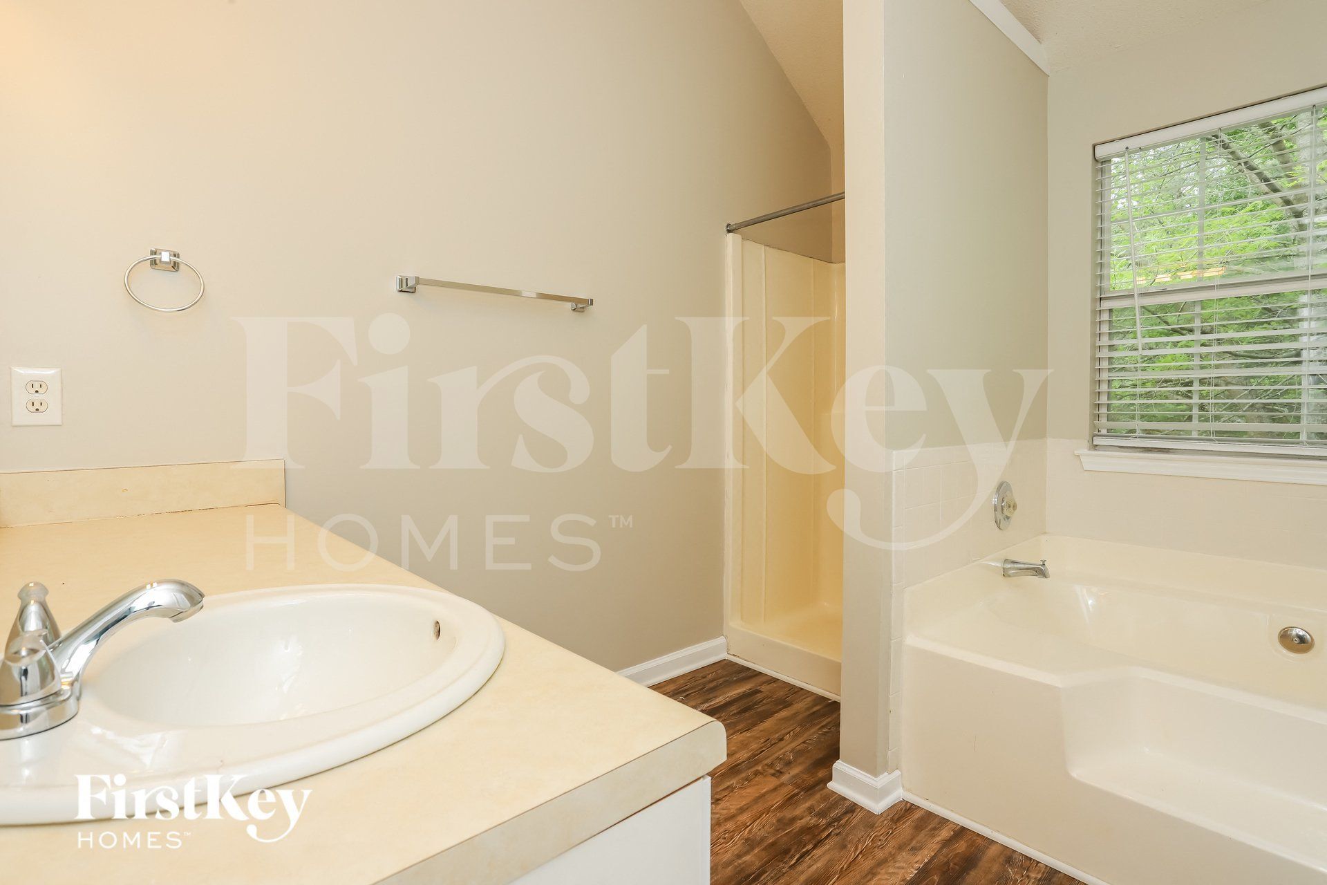 Building Photo - 5833 Cobalt Dr SW