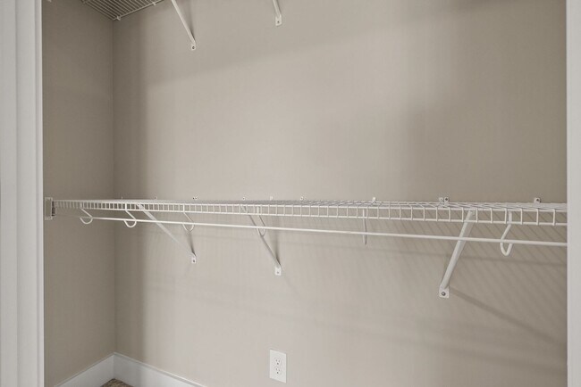 Building Photo - Sango Drive 3 Bedroom Condo For Rent!