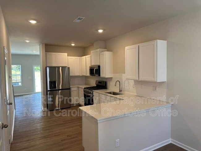 Building Photo - 1835 Autumn Mist Dr