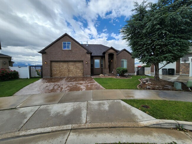 Building Photo - 11369 Hereford Ct