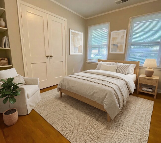 Building Photo - 3 bed, 1 bath in Colonial Acres near Quince and Colonial