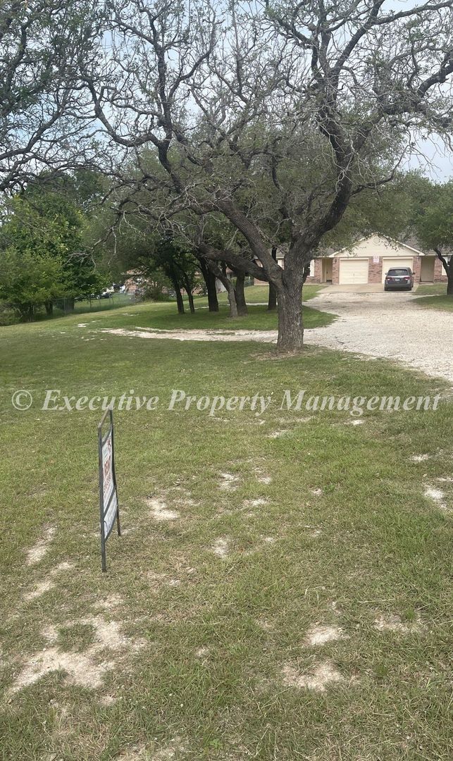 Building Photo - 1140-1142 County Road 4804