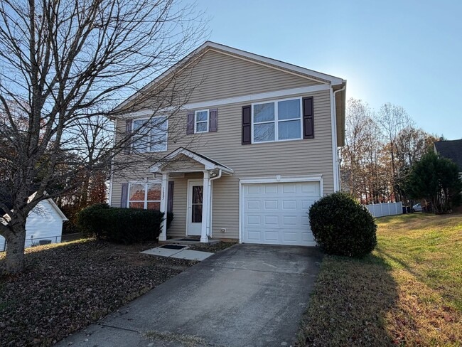 Primary Photo - Statesville - 3 Bed / 2.5 Bath + Garage