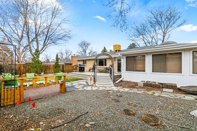 Building Photo - Great Location in Lakewood!