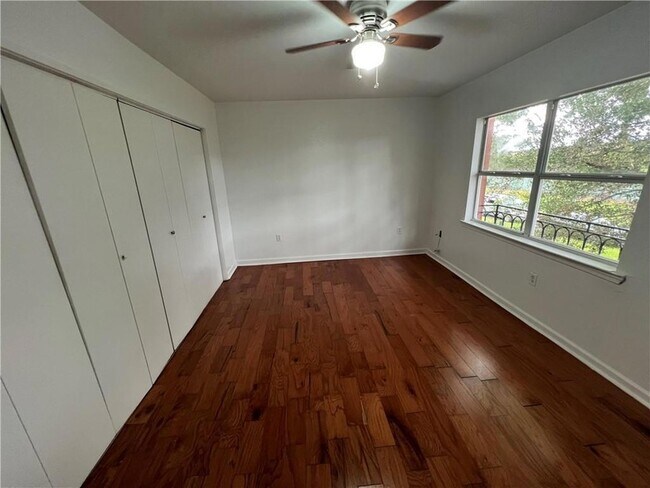 Building Photo - 7702 Belcrest Pl