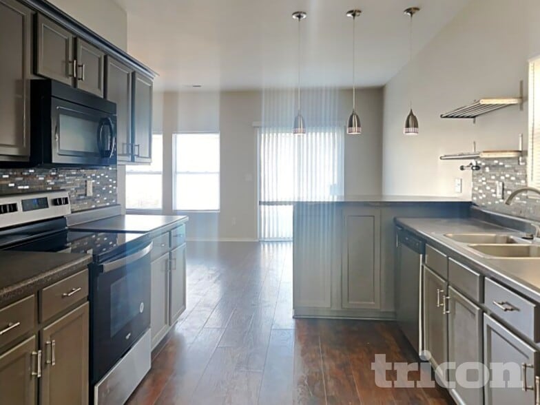 Building Photo - 9434 Darwick St