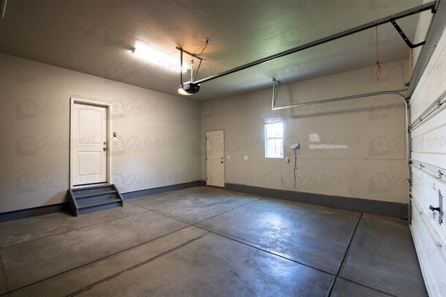Building Photo - 10294 E 59th Ave