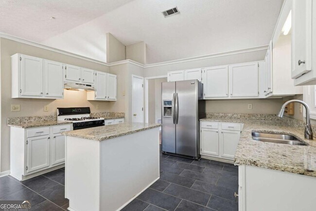 Building Photo - 3070 Bugle Dr