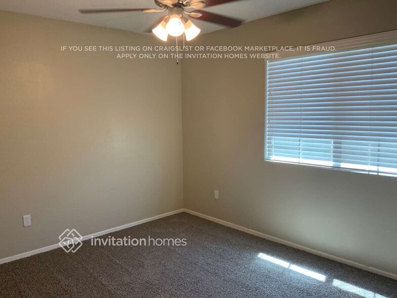 Building Photo - 1818 W Desert Seasons Dr