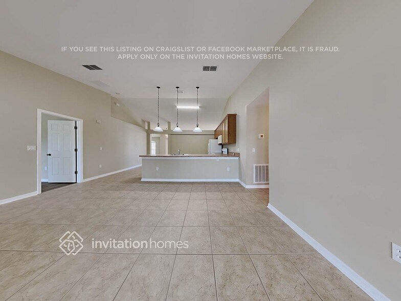 Building Photo - 1583 Carmona Ct