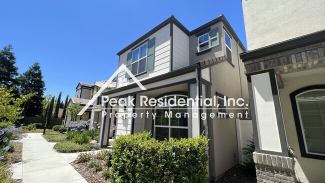 Building Photo - 3283 Warbler Ct