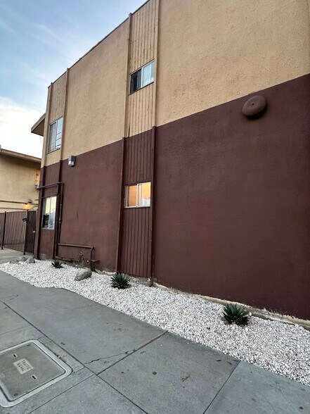 Building Photo - 6795 Paramount Blvd