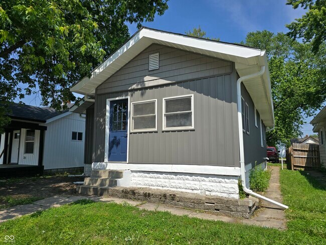 Building Photo - 2035 S Pennsylvania St