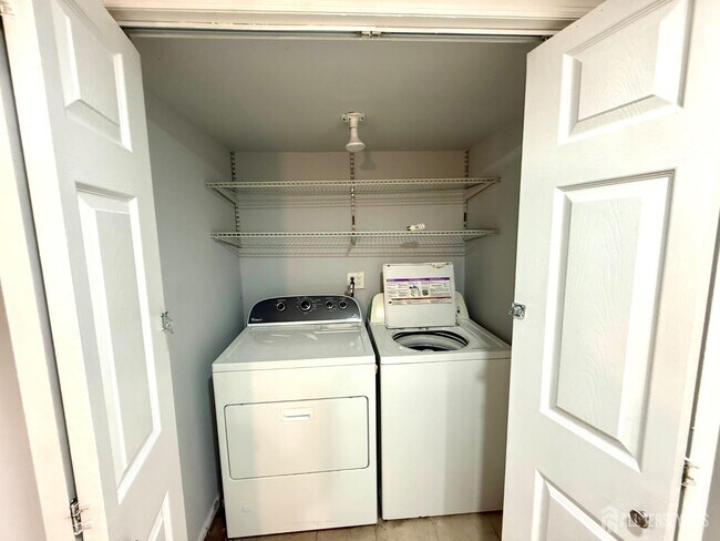 Building Photo - 35 Fiat Ave