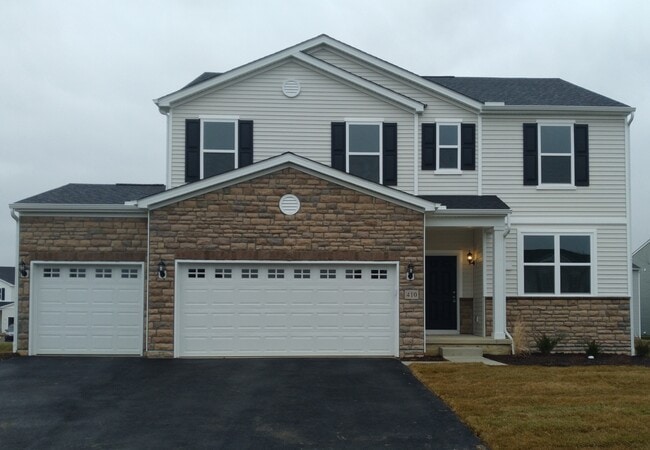 Primary Photo - 410 Cottontail Ct